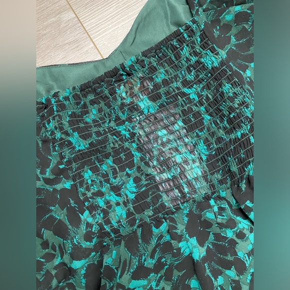 Beautiful Sheer Top by Ingrid & Isabel NWT 😍😍😍 - Picture 9 of 10